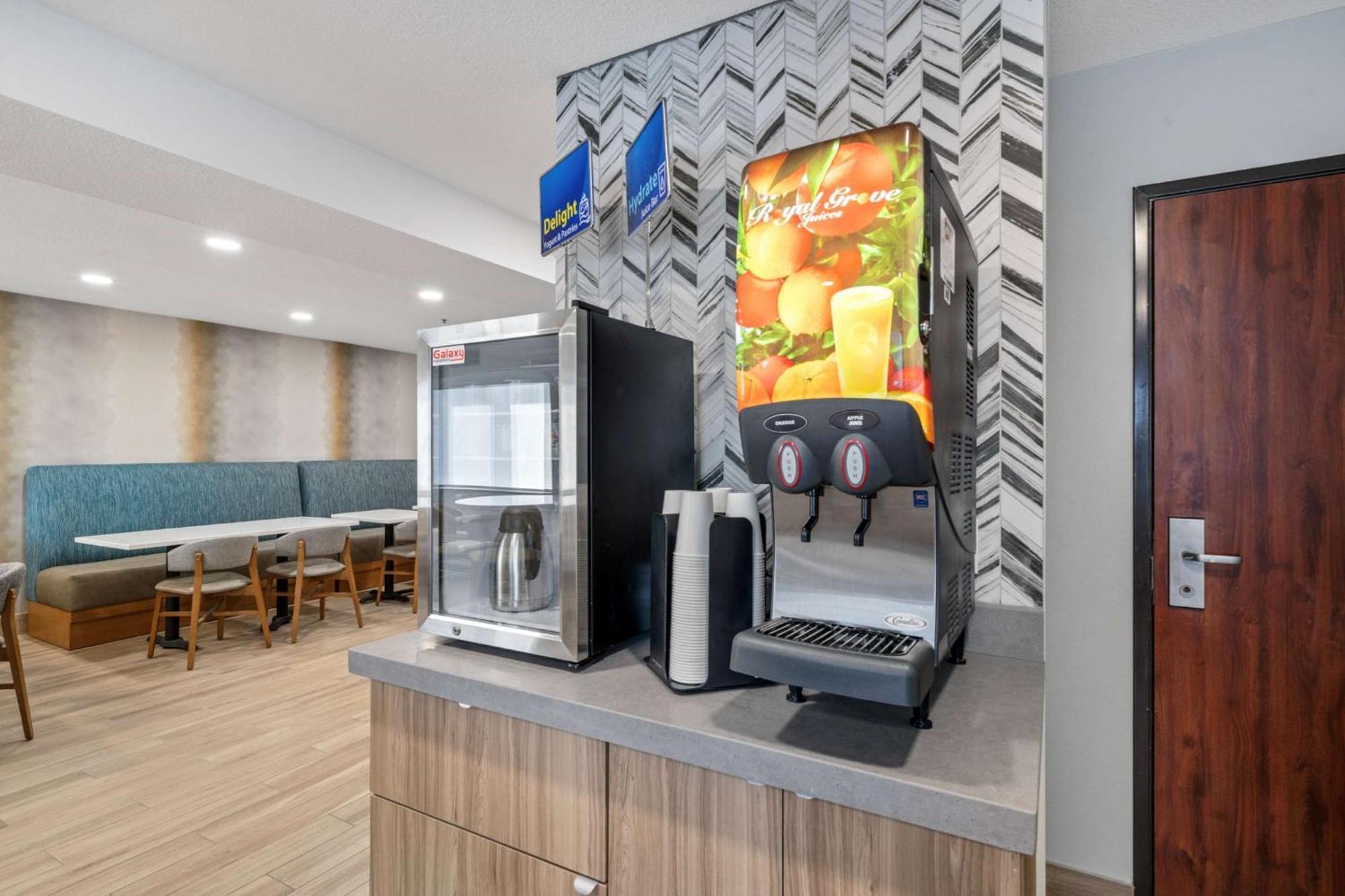 Best Western Lake Oswego Hotel & Suites מראה חיצוני תמונה